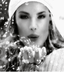 blowing kisses pictures animated gifs tenor