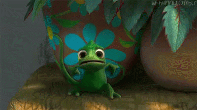 hermit chameleon gif panic panicattack scared discover